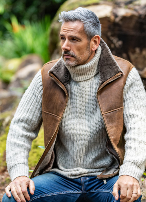 mens-sheepskin-claife-brown-01